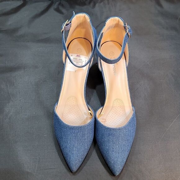 BRAND NEW WOMEN'S POINTED TOE ANKLE STRAP BUCKLE CHUNKY BLOCK HEEL SANDAL - Picture 2 of 15